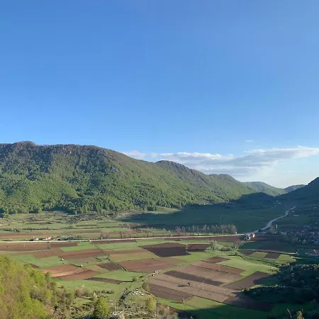 Albanian Traditional 호텔