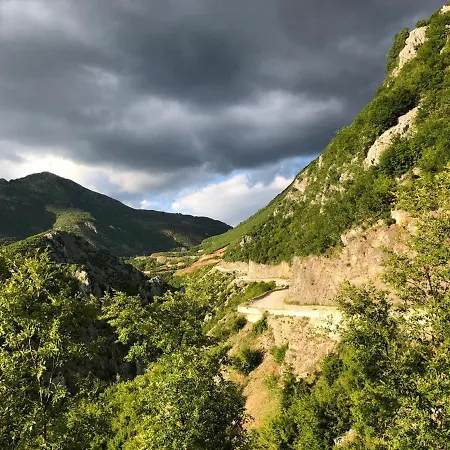 Albanian Traditional 호텔 *